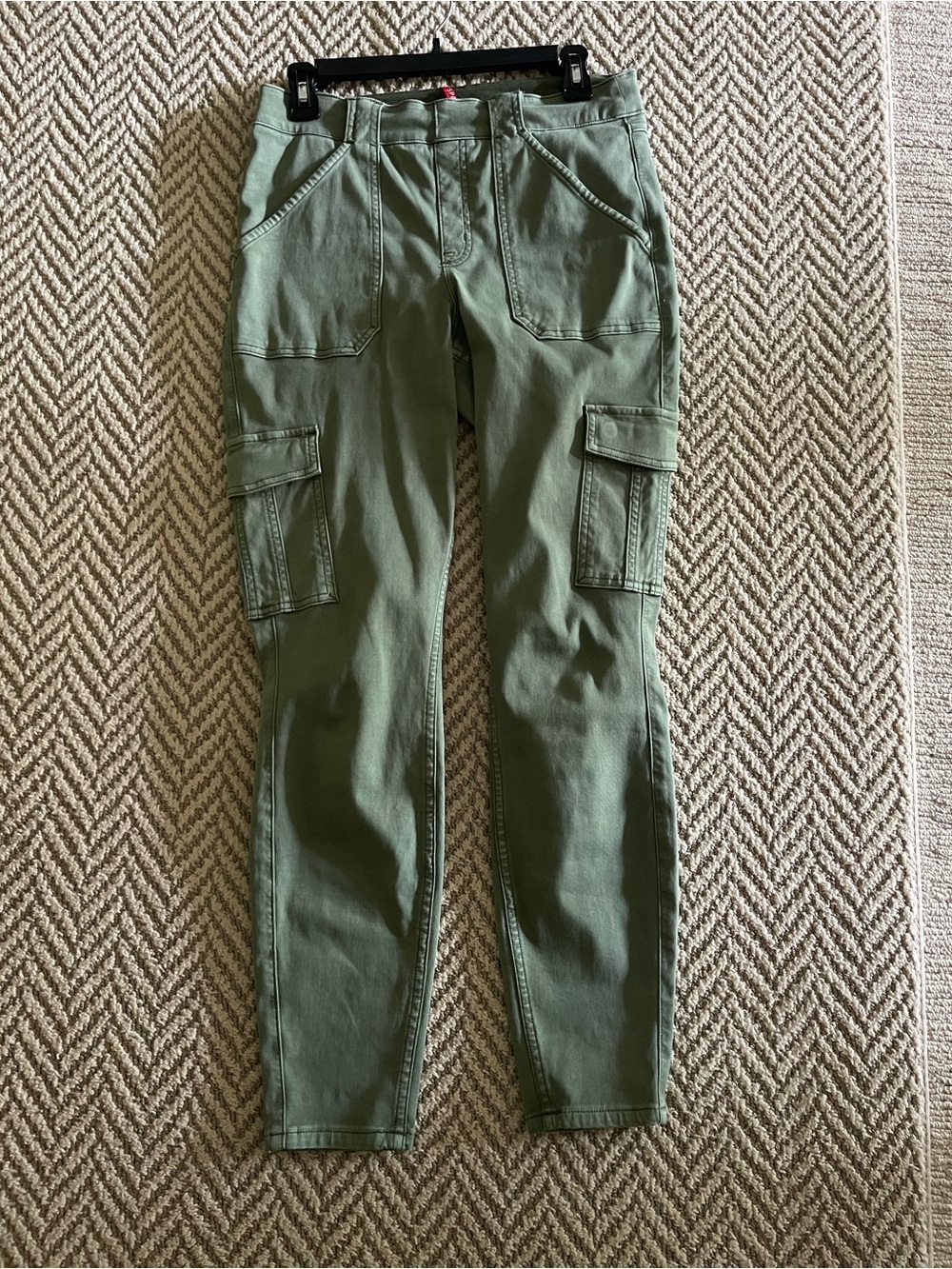 Olive Green Cargo Pants SPANX Size L EUC
